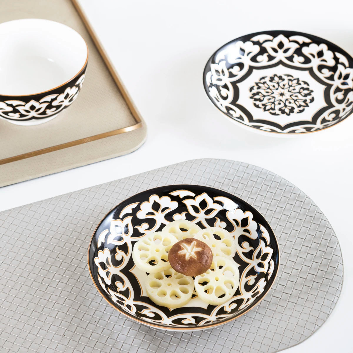 Black Patterns Ceramic Tableware Set Classic Porcelain Dinnerware Set Elegant Ceramic