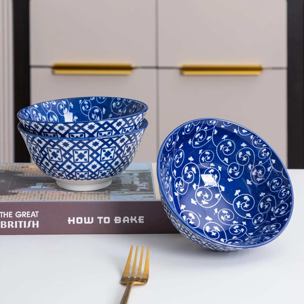 Blue and White Porcelain Bowls Premium Japanese-Style Ceramic Bowl Set .